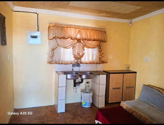 2 BEDROOM HOUSE FOR SALE IN MANKWENG